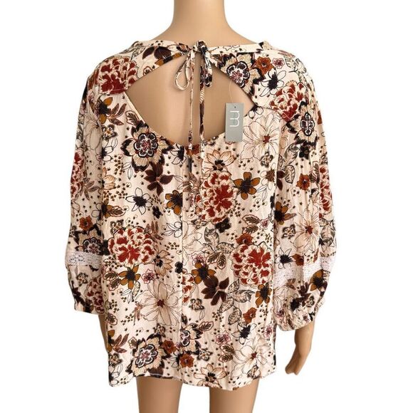 Maurices Floral Lace Trim Blouse size L NWT - Picture 4 of 8